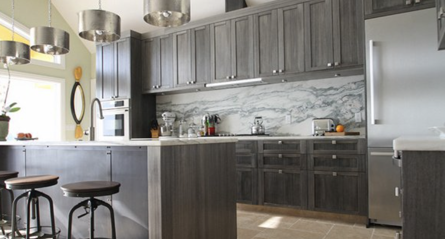 Best Backsplash Ideas for Gray Kitchen Cabinets