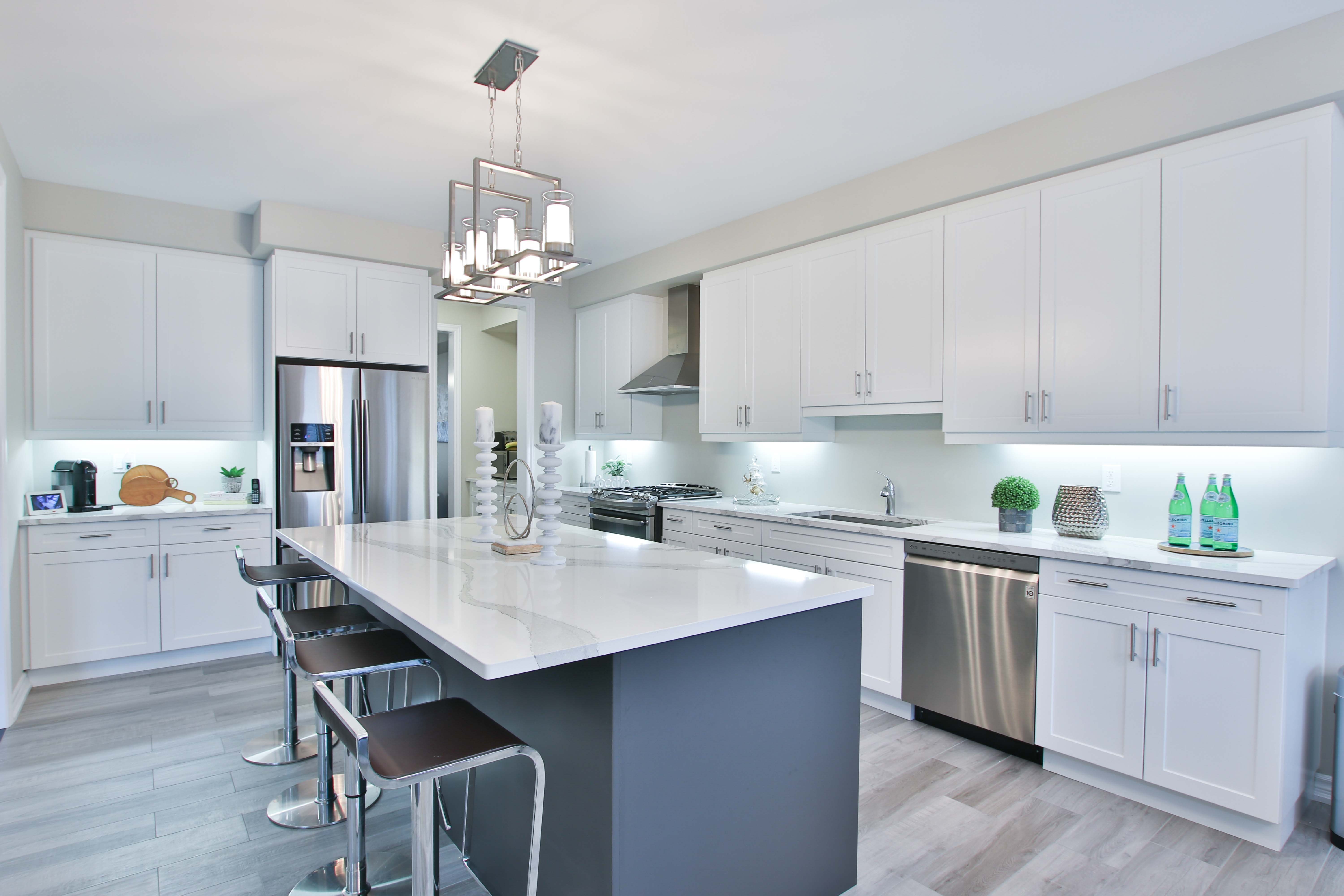 Porcelain vs Quartz Countertops Which is Best